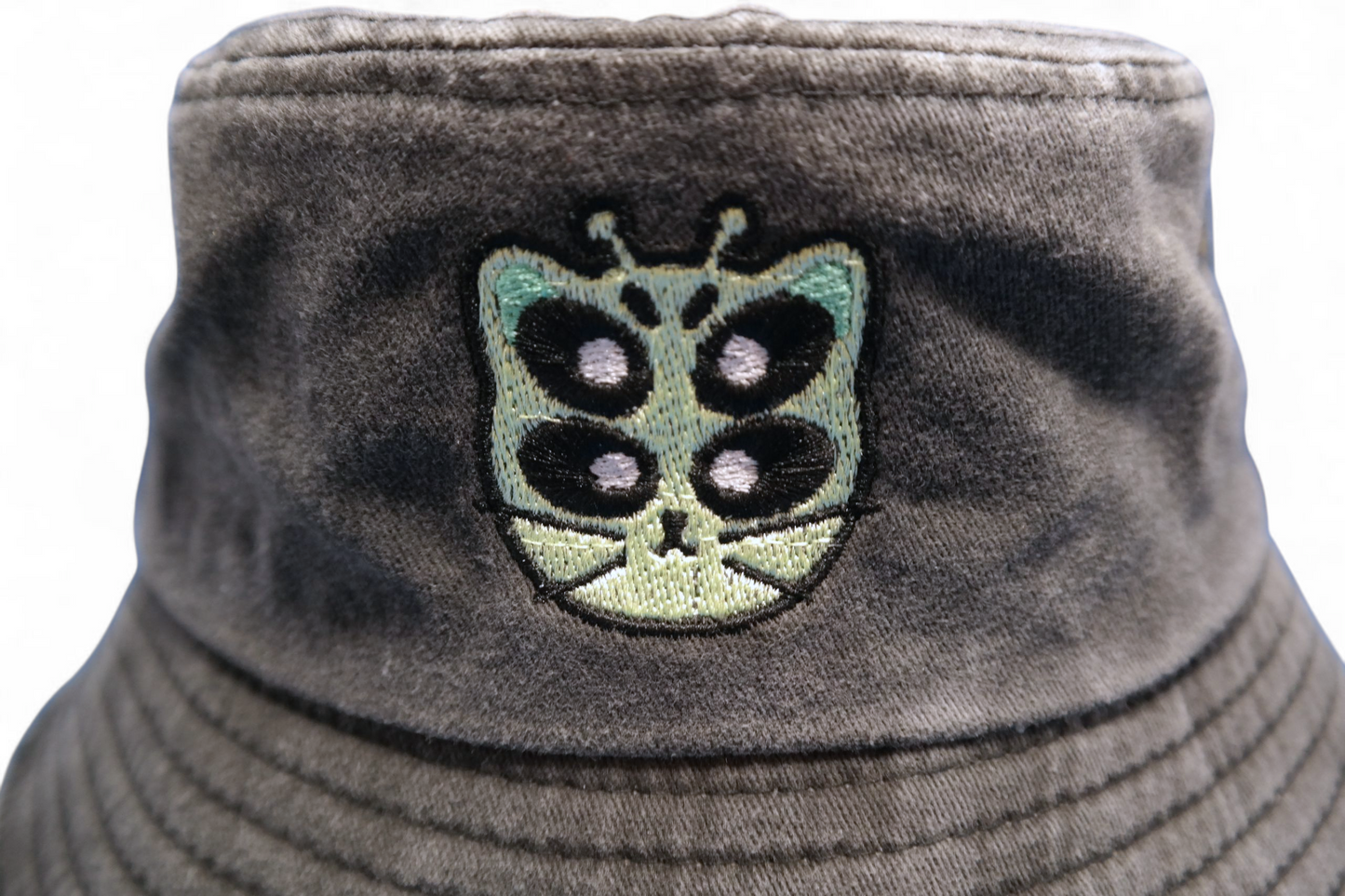 Alien Cat bucket hat